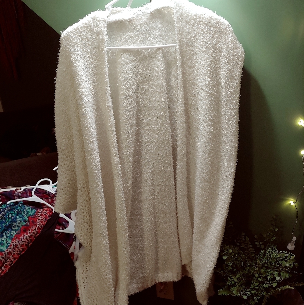 LC Lauren Conrad Eyelash Stitch Ruana